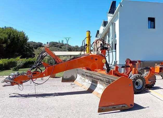 Agrotécnica V5000CCM-DC - Grader: afbeelding 1 Agrotécnica V5000CCM-DC - Grader: afbeelding 1