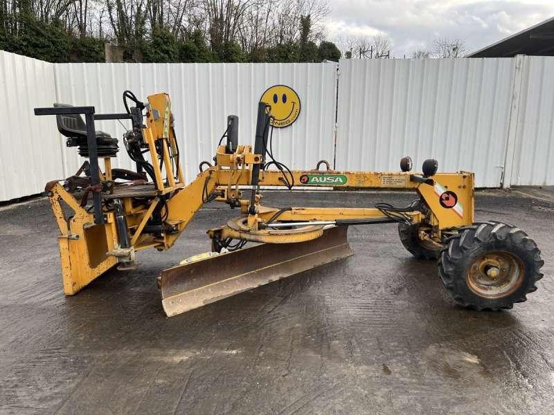 Ausa OP NV2500 - Grader: afbeelding 1 Ausa OP NV2500 - Grader: afbeelding 1