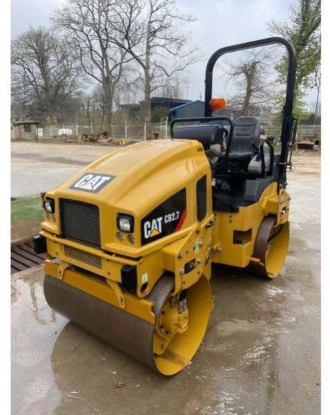 Caterpillar CB2.7 - Asfaltwals: afbeelding 2 Caterpillar CB2.7 - Asfaltwals: afbeelding 2
