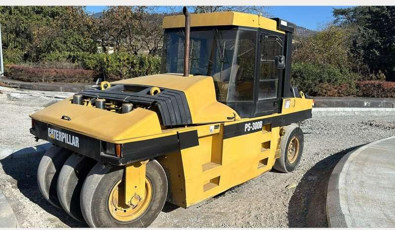 Caterpillar PS300B - Bandenwals: afbeelding 2 Caterpillar PS300B - Bandenwals: afbeelding 2