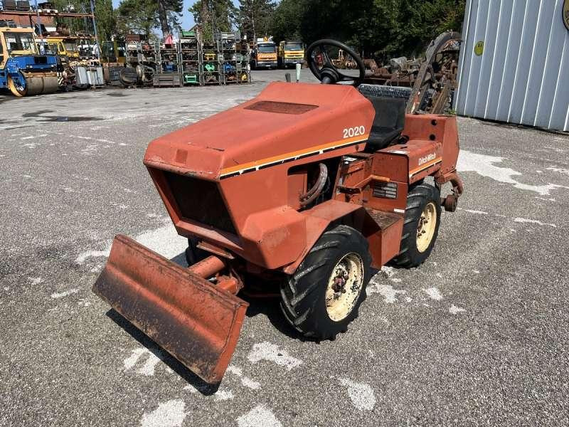 DITCH WITCH 2020K - Sleuvengraver: afbeelding 2 DITCH WITCH 2020K - Sleuvengraver: afbeelding 2