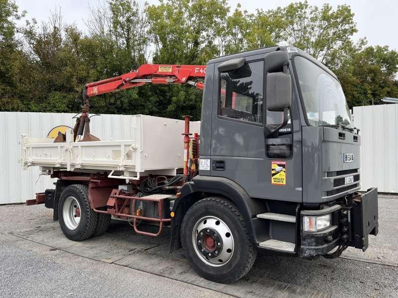 Iveco GRUE TECTOR 130E18 - Kipper vrachtwagen: afbeelding 1 Iveco GRUE TECTOR 130E18 - Kipper vrachtwagen: afbeelding 1
