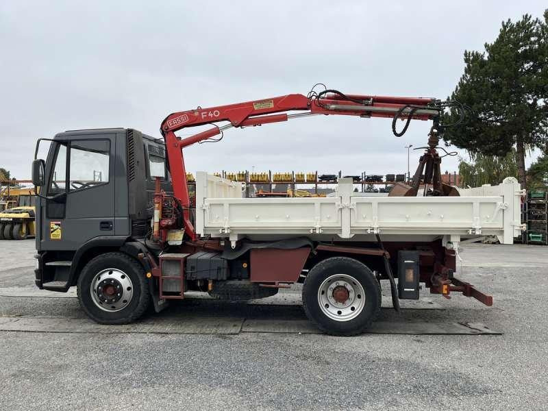 Iveco GRUE TECTOR 130E18 - Kipper vrachtwagen: afbeelding 4 Iveco GRUE TECTOR 130E18 - Kipper vrachtwagen: afbeelding 4