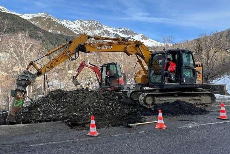 Kato HD514MR - Rupsgraafmachine: afbeelding 4 Kato HD514MR - Rupsgraafmachine: afbeelding 4