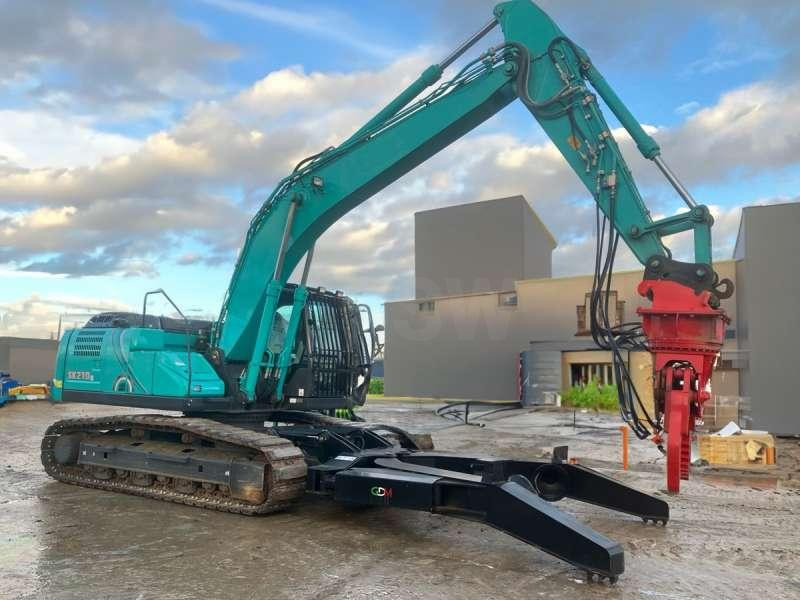 Kobelco SK210LC-10E - Overslagkraan: afbeelding 1 Kobelco SK210LC-10E - Overslagkraan: afbeelding 1