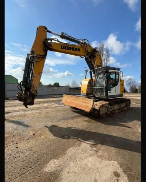 Liebherr R926 COMPACT - Rupsgraafmachine: afbeelding 1 Liebherr R926 COMPACT - Rupsgraafmachine: afbeelding 1