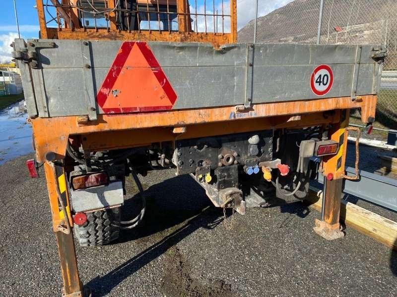 Mercedes UNIMOG U 140 MACHINE SUISSE - Kipper vrachtwagen: afbeelding 5 Mercedes UNIMOG U 140 MACHINE SUISSE - Kipper vrachtwagen: afbeelding 5