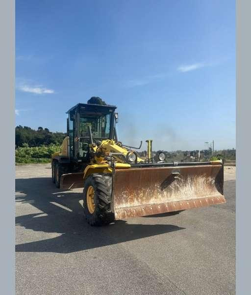 New Holland F106.6A 6X6 MACHINE SUISSE - Grader: afbeelding 3 New Holland F106.6A 6X6 MACHINE SUISSE - Grader: afbeelding 3