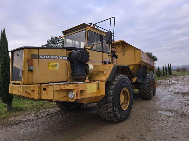 Volvo A35 6X6 - Kiepwagen met knikbesturing: afbeelding 4 Volvo A35 6X6 - Kiepwagen met knikbesturing: afbeelding 4
