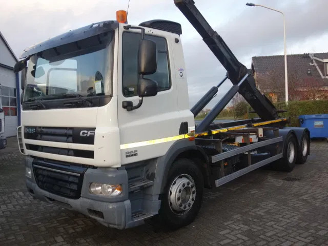 DAF 85.410 CF 6X4 SLEEL SPRINGS MANUAL GEARBOX - Haakarmsysteem vrachtwagen: afbeelding 1 DAF 85.410 CF 6X4 SLEEL SPRINGS MANUAL GEARBOX - Haakarmsysteem vrachtwagen: afbeelding 1