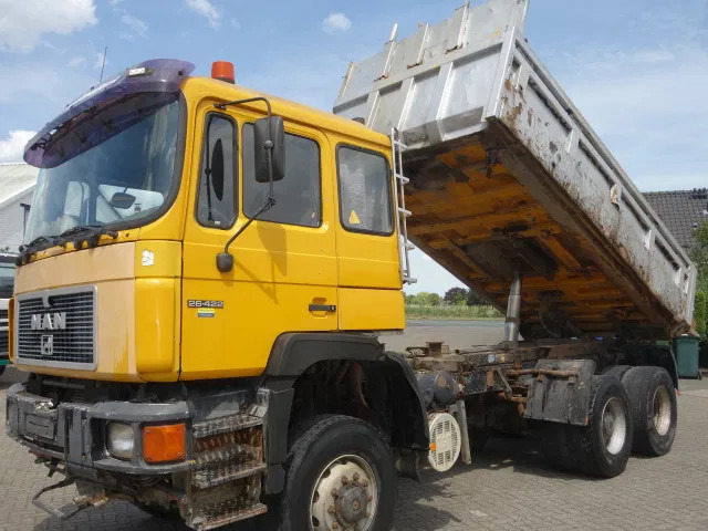 MAN 26.422 man 4x4 kipper - Kipper vrachtwagen: afbeelding 4 MAN 26.422 man 4x4 kipper - Kipper vrachtwagen: afbeelding 4