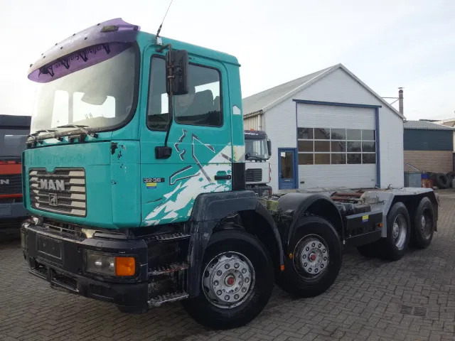 MAN 32-364 CHASSIS 8X4 STEELSPRINGS - Chassis vrachtwagen: afbeelding 2 MAN 32-364 CHASSIS 8X4 STEELSPRINGS - Chassis vrachtwagen: afbeelding 2