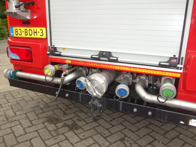 MAN TGM 15.250 FIRE TRUCK,2000 LITER TANK, FOAM TANK, AIRCO - Brandweerwagen: afbeelding 5 MAN TGM 15.250 FIRE TRUCK,2000 LITER TANK, FOAM TANK, AIRCO - Brandweerwagen: afbeelding 5