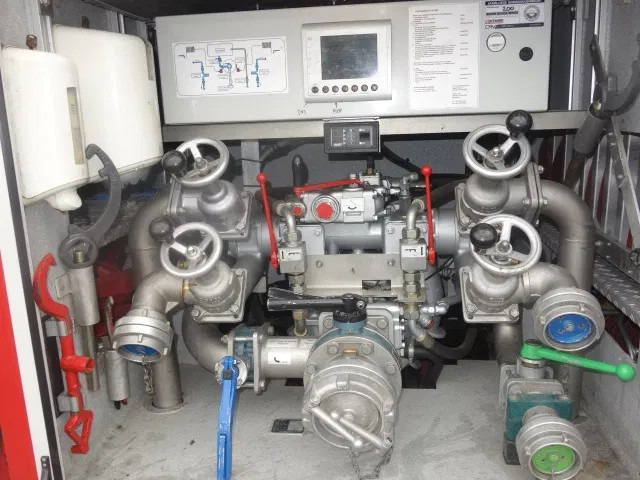 MAN TGM 15.290 15-280 BOMBEROS FIRE TRUCK, 3000 LITER PER MIN - Brandweerwagen: afbeelding 5 MAN TGM 15.290 15-280 BOMBEROS FIRE TRUCK, 3000 LITER PER MIN - Brandweerwagen: afbeelding 5