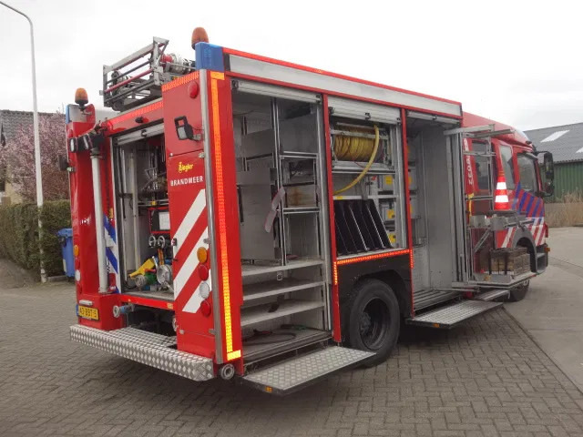 Brandweerwagen Mercedes-Benz Atego 1426 ZIEGLER 2000 LITER EURO 5: afbeelding 7 Brandweerwagen Mercedes-Benz Atego 1426 ZIEGLER 2000 LITER EURO 5: afbeelding 7