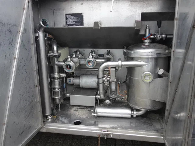 Renault Premium 370 16000liter steanless steeltank - Tankwagen: afbeelding 3 Renault Premium 370 16000liter steanless steeltank - Tankwagen: afbeelding 3