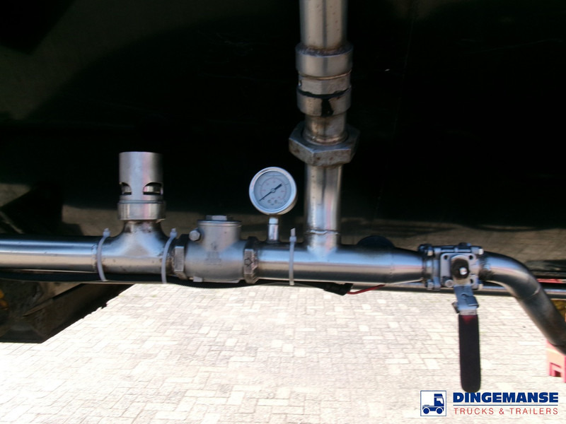 Clayton Bitumen tank inox 33 m3 / 1 comp + ADR - Tankoplegger: afbeelding 5 Clayton Bitumen tank inox 33 m3 / 1 comp + ADR - Tankoplegger: afbeelding 5