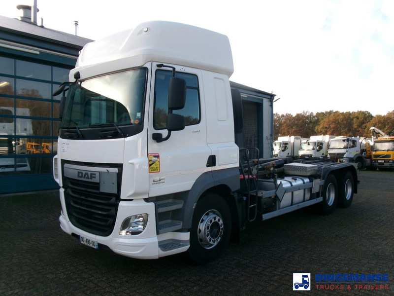 DAF CF 460 6x2 Euro 6 Hyva container hook 20 t - Haakarmsysteem vrachtwagen: afbeelding 5 DAF CF 460 6x2 Euro 6 Hyva container hook 20 t - Haakarmsysteem vrachtwagen: afbeelding 5