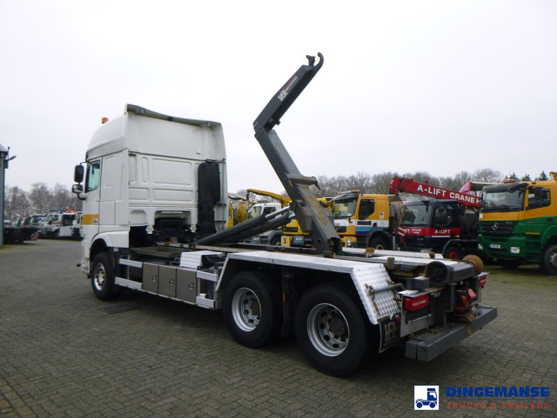 DAF XF 530 6x2 Euro 6 VDL container hook - Haakarmsysteem vrachtwagen: afbeelding 4 DAF XF 530 6x2 Euro 6 VDL container hook - Haakarmsysteem vrachtwagen: afbeelding 4