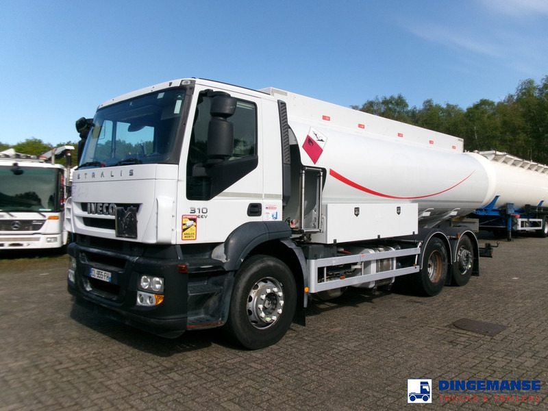 Iveco AD260S31Y 6X2 fuel tank 19 m3 / 5 comp / ADR 02-07-2024 - Tankwagen: afbeelding 1 Iveco AD260S31Y 6X2 fuel tank 19 m3 / 5 comp / ADR 02-07-2024 - Tankwagen: afbeelding 1