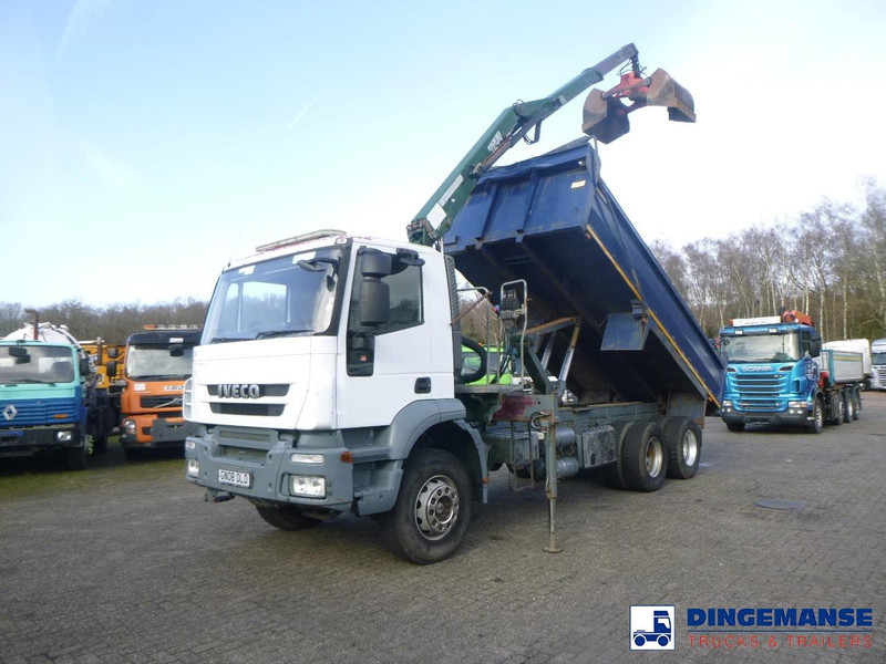 Iveco AD260T33 6X4 RHD tipper + HMF crane - Kraanwagen: afbeelding 1 Iveco AD260T33 6X4 RHD tipper + HMF crane - Kraanwagen: afbeelding 1