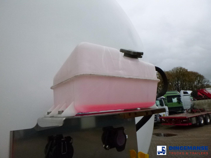 Tankoplegger LAG Food tank inox 32 m3 / 3 comp + pump: afbeelding 19 Tankoplegger LAG Food tank inox 32 m3 / 3 comp + pump: afbeelding 19