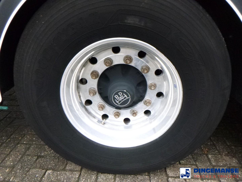 Tankoplegger LAG Food tank inox 32 m3 / 3 comp + pump: afbeelding 6 Tankoplegger LAG Food tank inox 32 m3 / 3 comp + pump: afbeelding 6