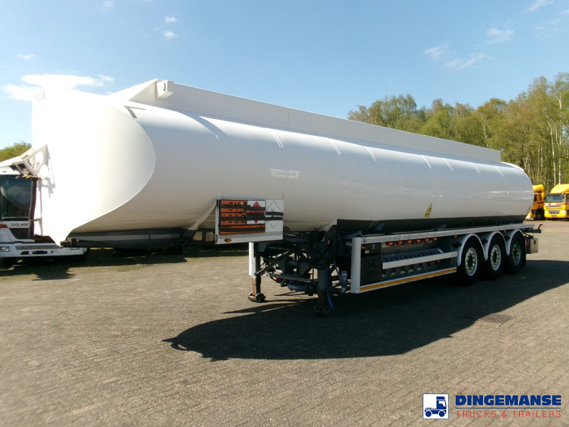 Lakeland Fuel tank alu 42.8 m3 / 6 comp + pump - Tankoplegger: afbeelding 1 Lakeland Fuel tank alu 42.8 m3 / 6 comp + pump - Tankoplegger: afbeelding 1