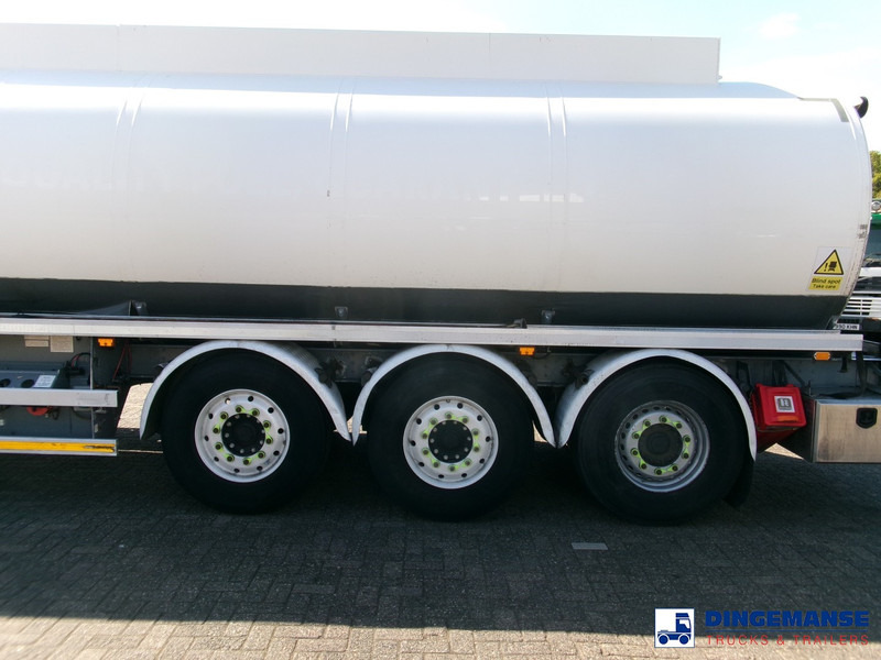 Lakeland Fuel tank alu 42.8 m3 / 6 comp + pump - Tankoplegger: afbeelding 5 Lakeland Fuel tank alu 42.8 m3 / 6 comp + pump - Tankoplegger: afbeelding 5