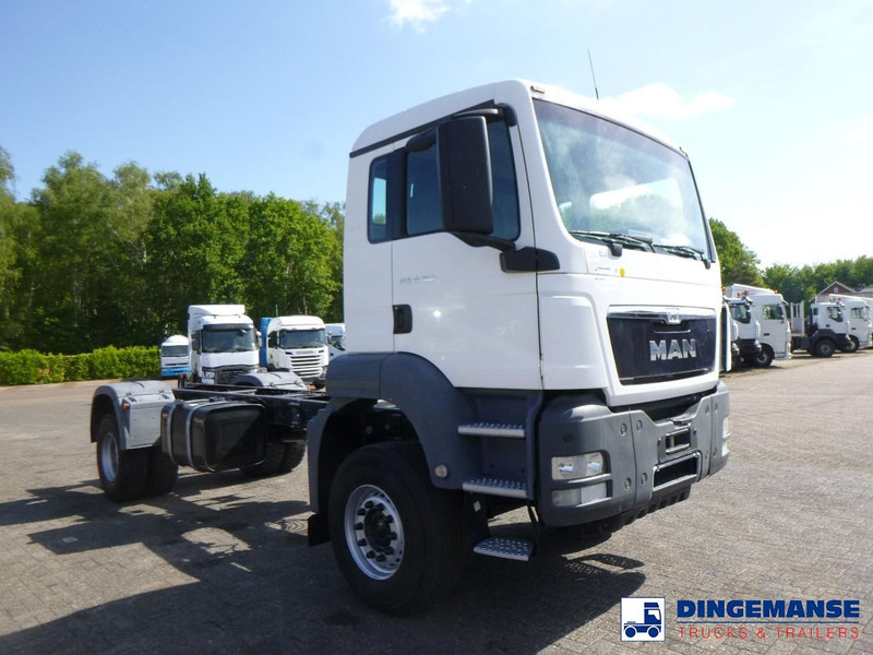 MAN TGS 19.360 4X2 BBS manual Euro 2 chassis + PTO - Chassis vrachtwagen: afbeelding 2 MAN TGS 19.360 4X2 BBS manual Euro 2 chassis + PTO - Chassis vrachtwagen: afbeelding 2