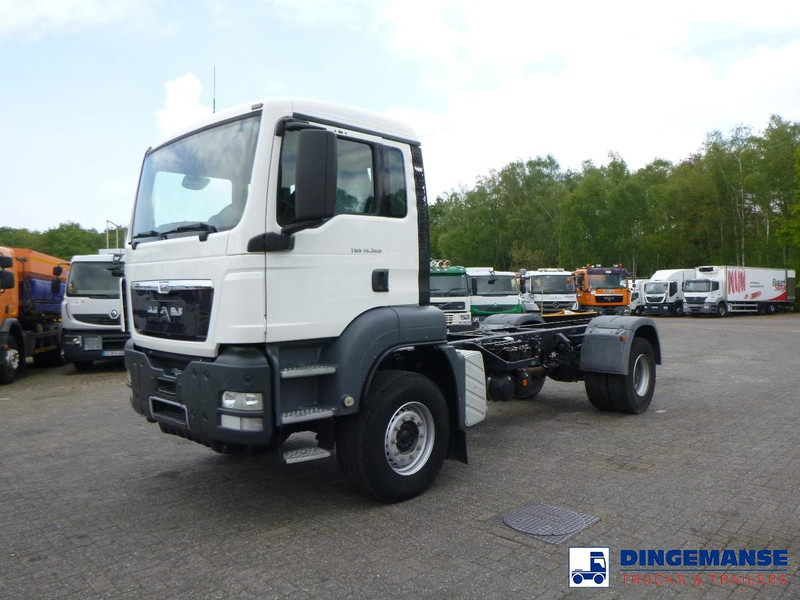 MAN TGS 19.360 4X2 BBS manual Euro 2 chassis + PTO - Chassis vrachtwagen: afbeelding 1 MAN TGS 19.360 4X2 BBS manual Euro 2 chassis + PTO - Chassis vrachtwagen: afbeelding 1