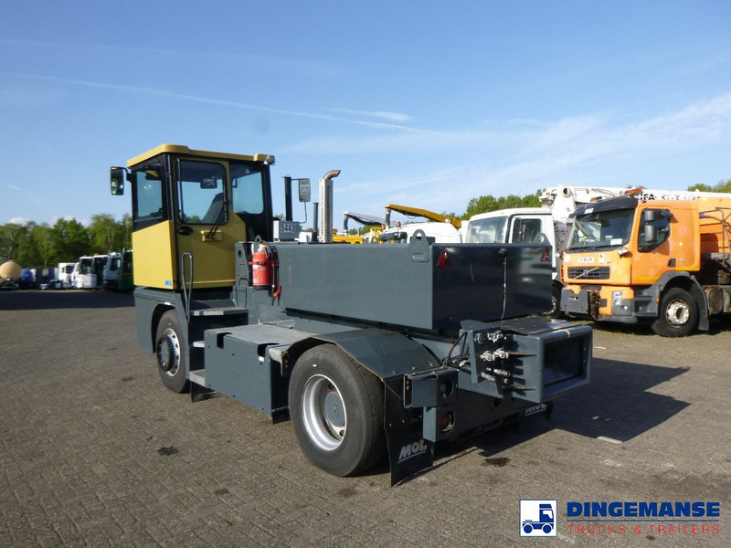 MOL RM 255 4X4 terminal drawbar tractor 150 ton - Terminal trekker: afbeelding 3 MOL RM 255 4X4 terminal drawbar tractor 150 ton - Terminal trekker: afbeelding 3