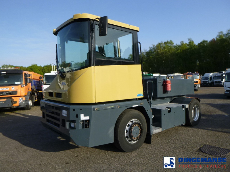 MOL RM 255 4X4 terminal drawbar tractor 150 ton - Terminal trekker: afbeelding 1 MOL RM 255 4X4 terminal drawbar tractor 150 ton - Terminal trekker: afbeelding 1