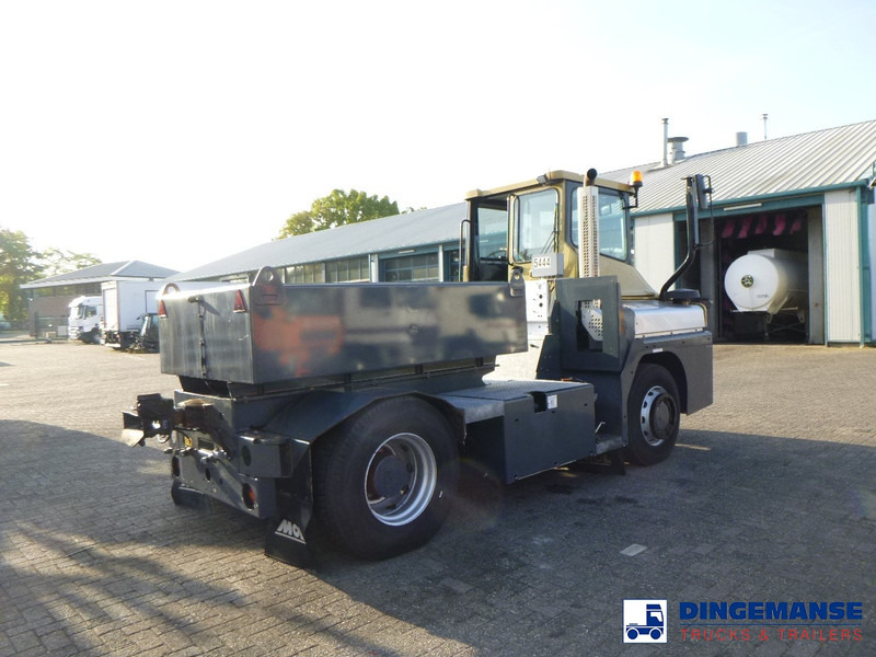 MOL RM 255 4X4 terminal drawbar tractor 150 ton - Terminal trekker: afbeelding 4 MOL RM 255 4X4 terminal drawbar tractor 150 ton - Terminal trekker: afbeelding 4