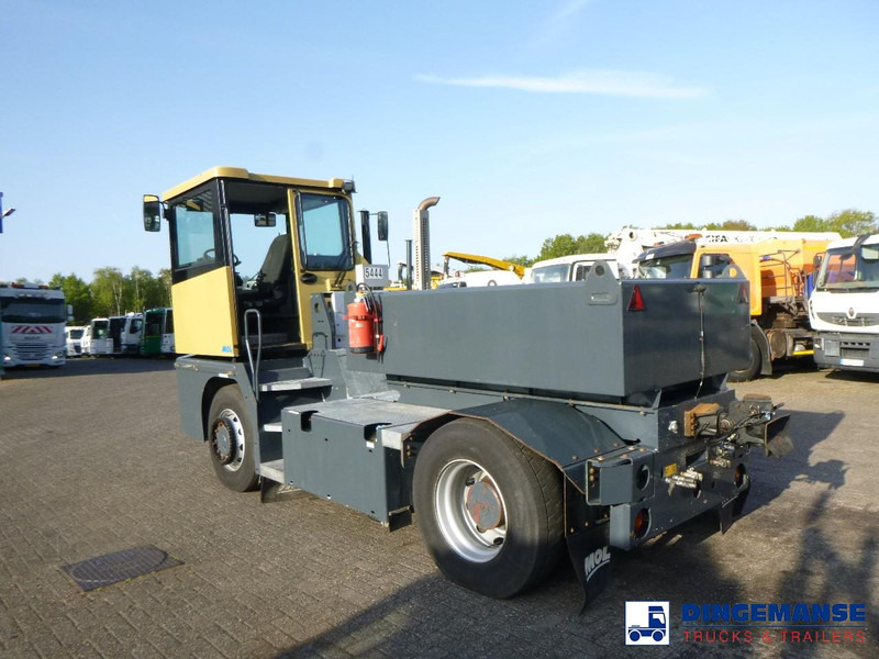 MOL RM 255 4X4 terminal drawbar tractor 150 ton - Terminal trekker: afbeelding 3 MOL RM 255 4X4 terminal drawbar tractor 150 ton - Terminal trekker: afbeelding 3