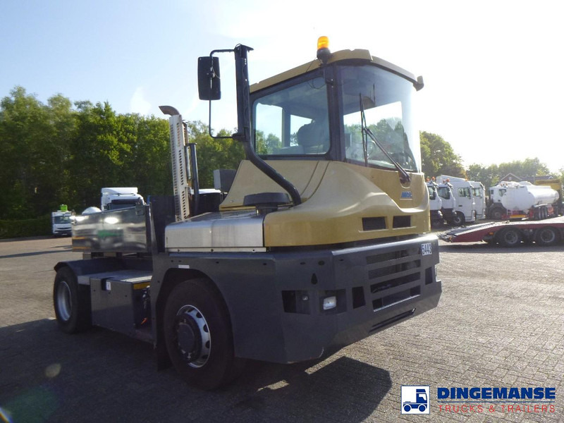 MOL RM 255 4X4 terminal drawbar tractor 150 ton - Terminal trekker: afbeelding 2 MOL RM 255 4X4 terminal drawbar tractor 150 ton - Terminal trekker: afbeelding 2