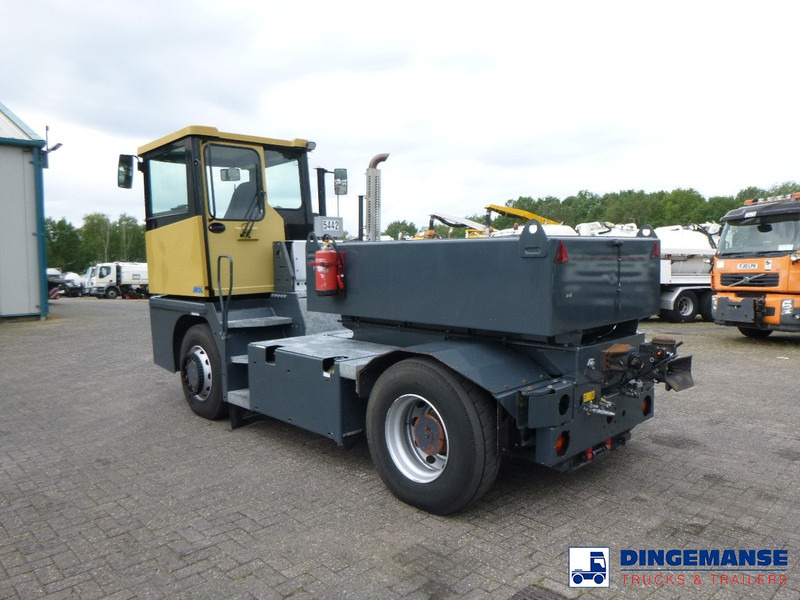 MOL RM 255 4X4 terminal drawbar tractor 150 ton - Terminal trekker: afbeelding 3 MOL RM 255 4X4 terminal drawbar tractor 150 ton - Terminal trekker: afbeelding 3
