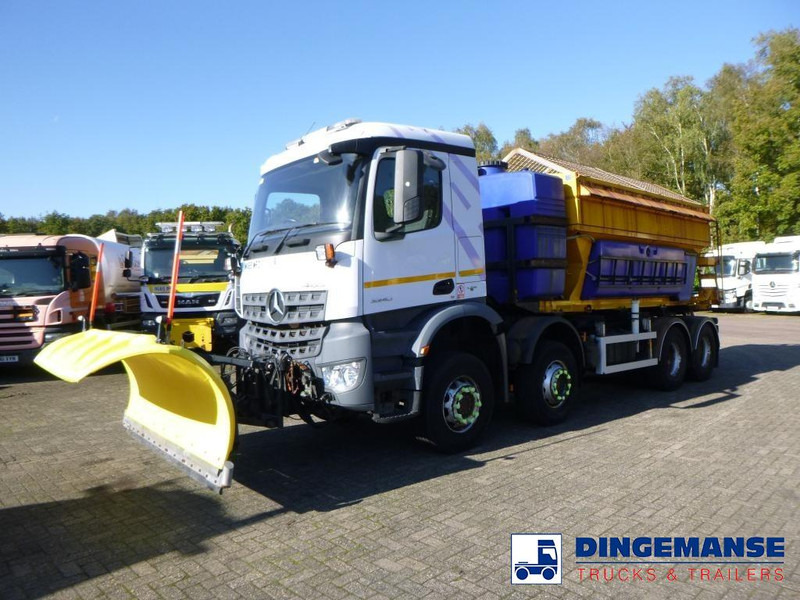 Mercedes-Benz Arocs 3240 8x4 RHD Schmidt snow plough / gritter - Sneeuwruimer: afbeelding 1 Mercedes-Benz Arocs 3240 8x4 RHD Schmidt snow plough / gritter - Sneeuwruimer: afbeelding 1