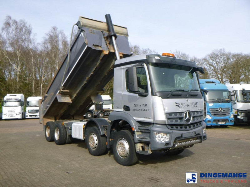 Mercedes-Benz Arocs 3246 8x4 RHD tipper - Kipper vrachtwagen: afbeelding 2 Mercedes-Benz Arocs 3246 8x4 RHD tipper - Kipper vrachtwagen: afbeelding 2