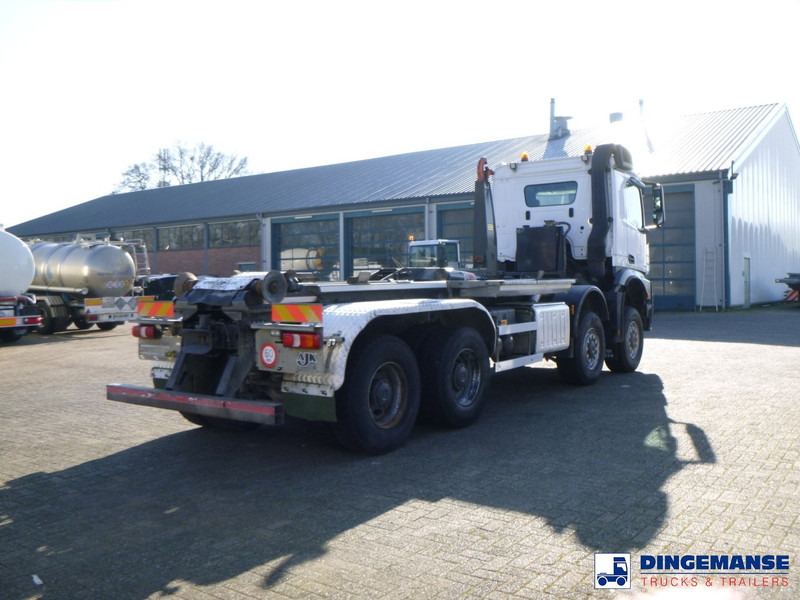 Haakarmsysteem vrachtwagen Mercedes-Benz Arocs 4545 8x8 AJK container hook 25 t: afbeelding 8