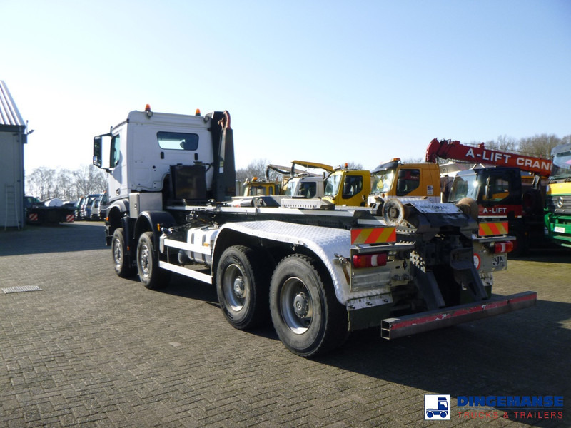 Haakarmsysteem vrachtwagen Mercedes-Benz Arocs 4545 8x8 AJK container hook 25 t: afbeelding 7