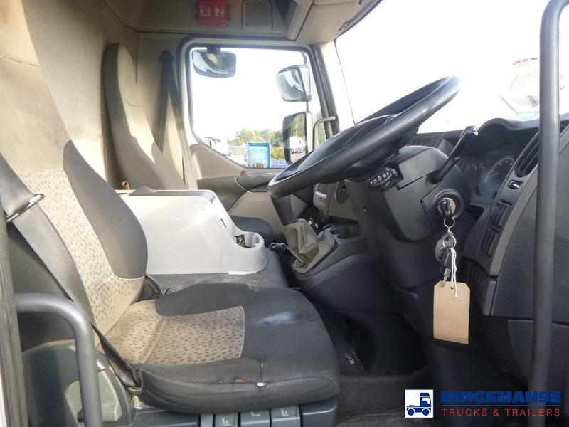 Koelwagen vrachtwagen Renault Midlum 190 dxi 4x2 RHD frigo box 20 m3: afbeelding 16 Koelwagen vrachtwagen Renault Midlum 190 dxi 4x2 RHD frigo box 20 m3: afbeelding 16