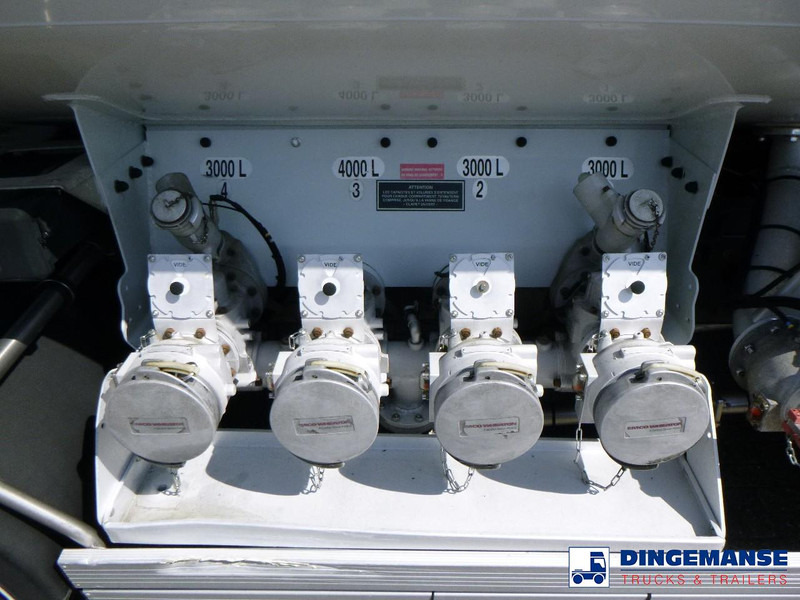 Renault Premium 280 dxi 4x2 fuel tank 13.6 m3 / 4 comp - Tankwagen: afbeelding 5 Renault Premium 280 dxi 4x2 fuel tank 13.6 m3 / 4 comp - Tankwagen: afbeelding 5