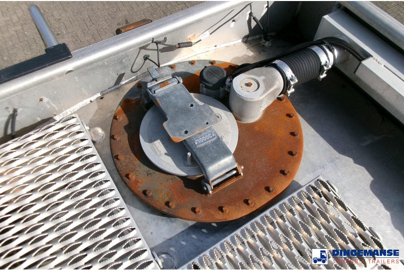 Tankwagen Renault Premium 300 4x2 fuel tank 14.2 m3 / 4 comp: afbeelding 17 Tankwagen Renault Premium 300 4x2 fuel tank 14.2 m3 / 4 comp: afbeelding 17