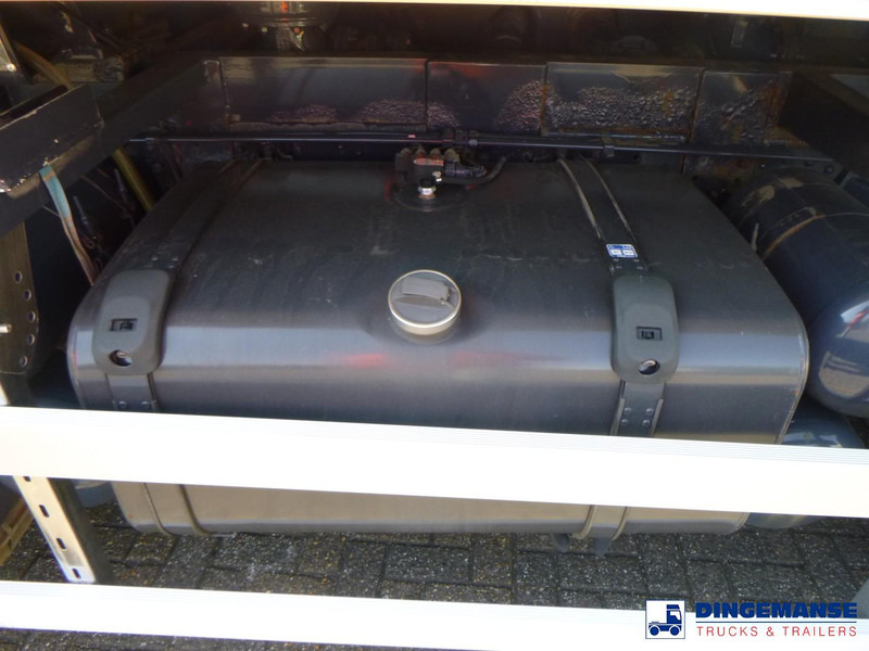 Tankwagen Scania P 420 6x2 fuel tank 20.6 m3 / 4 comp: afbeelding 11 Tankwagen Scania P 420 6x2 fuel tank 20.6 m3 / 4 comp: afbeelding 11