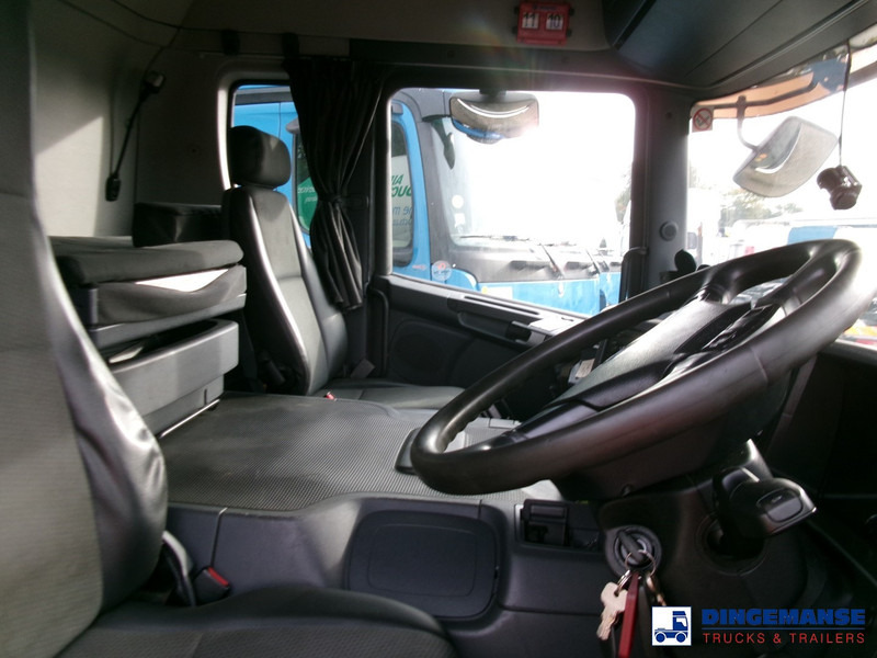 Interieur foto 1: Leasing Scania P320 6X2 RHD Argon gas tank 13.2 m3 Scania P320 6X2 RHD Argon gas tank 13.2 m3
