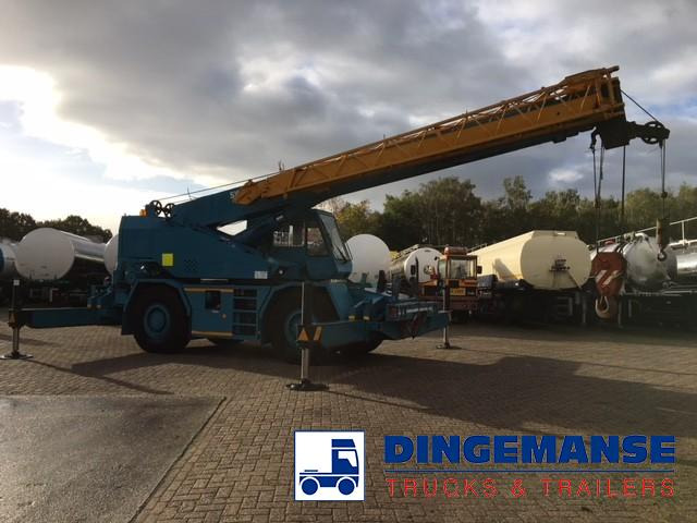 Tadano-Faun TR300 EX 4x4x4 All-terrain crane - Mobiele kraan: afbeelding 2 Tadano-Faun TR300 EX 4x4x4 All-terrain crane - Mobiele kraan: afbeelding 2