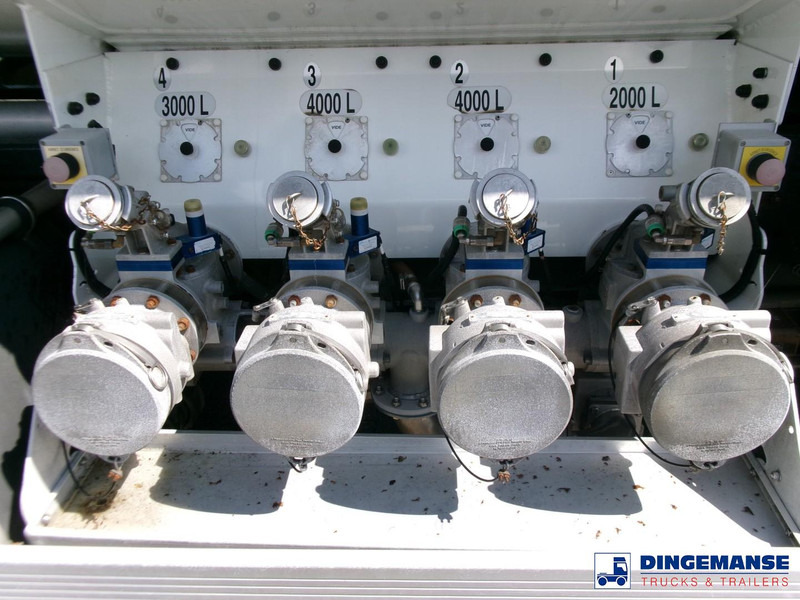 Tankwagen Volvo FE 260 4x2 dxi fuel tank 13.3 m3 / 4 comp / ADR 21-06-2024: afbeelding 12