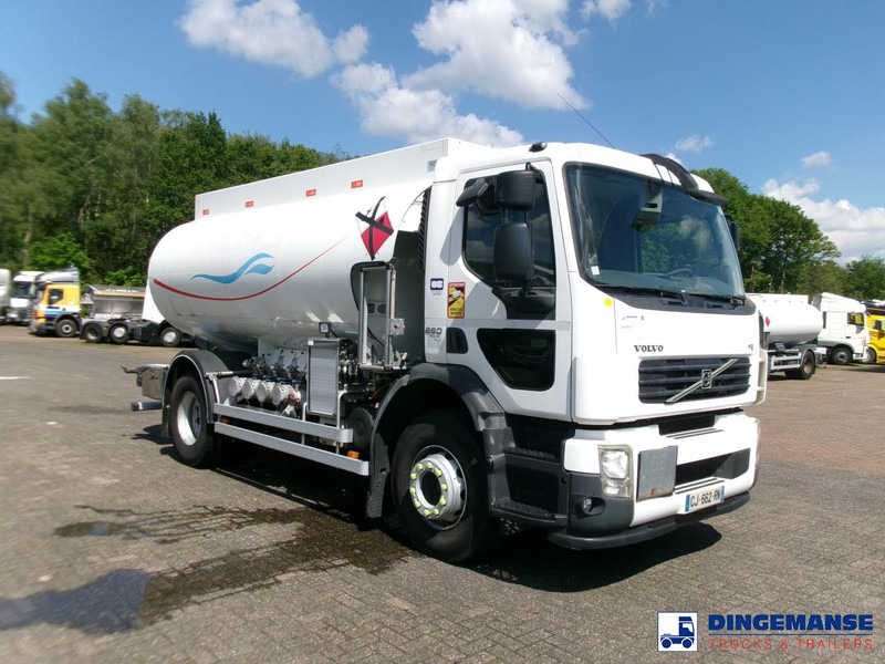 Volvo FE 260 4x2 dxi fuel tank 13.3 m3 / 4 comp / ADR 21-06-2024 - Tankwagen: afbeelding 2 Volvo FE 260 4x2 dxi fuel tank 13.3 m3 / 4 comp / ADR 21-06-2024 - Tankwagen: afbeelding 2