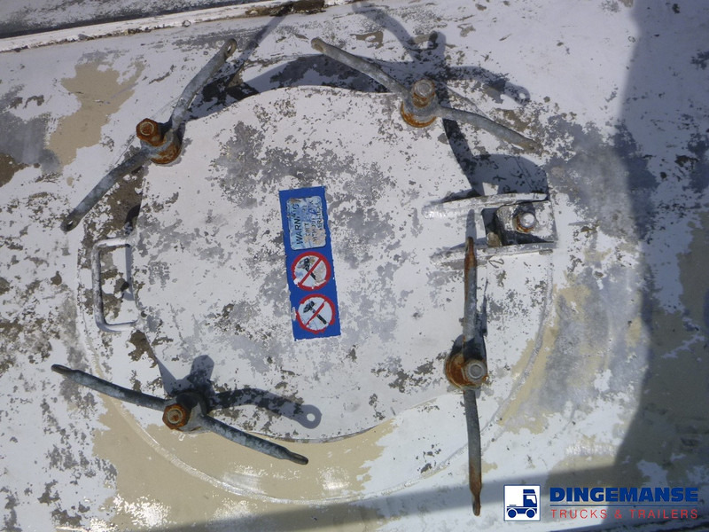 Zvvz Powder tank alu 40 m3 / 1 comp - Tankoplegger: afbeelding 5 Zvvz Powder tank alu 40 m3 / 1 comp - Tankoplegger: afbeelding 5